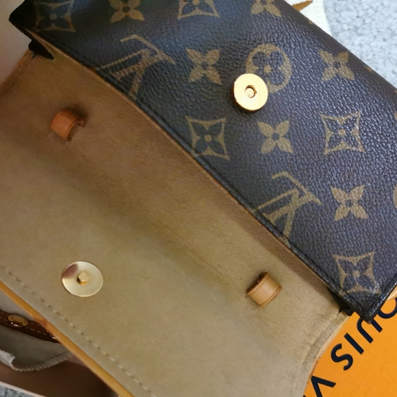 Louis Vuitton Pochette - Picture 11 of 11